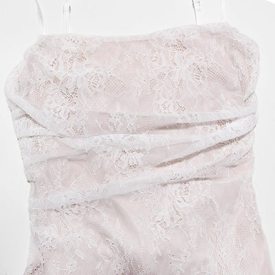 Ema | Crna Čipkasta Haljina Elegancije